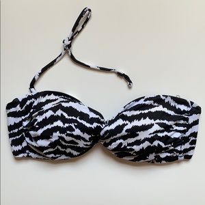 SALE❗️ Victoria’s Secret Zebra Pattern Bathingsuit Top